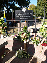 Onthulling plaquette, 21 sept 2019 bij bevrijdingsmonument.